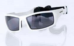 d white